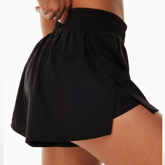 Aritzia Pants - Aritzia Black Athletic Shorts Lightweight Moisture-Wicking